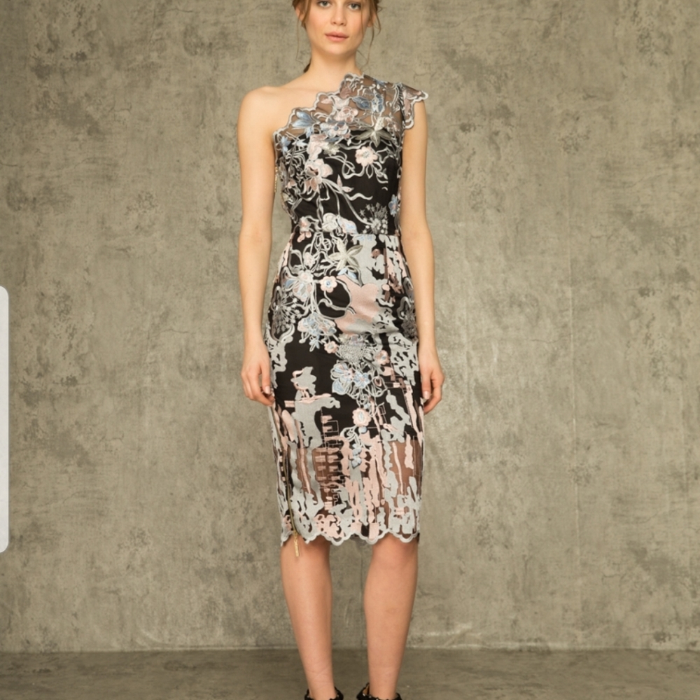 Bronx and Banco dress